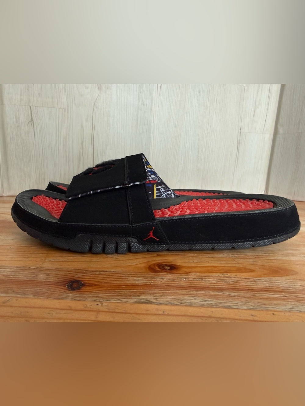 Nike Air Jordan Hydro 8 Retro Slide Sandals Men’s 11 Black Red (Scented 😆) VGUC - Picture 8 of 15